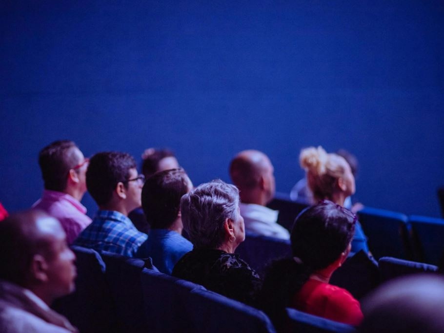 Cinema in sala, il 2025 consolida la ripresa, incassi stabili e record del cinema italiano