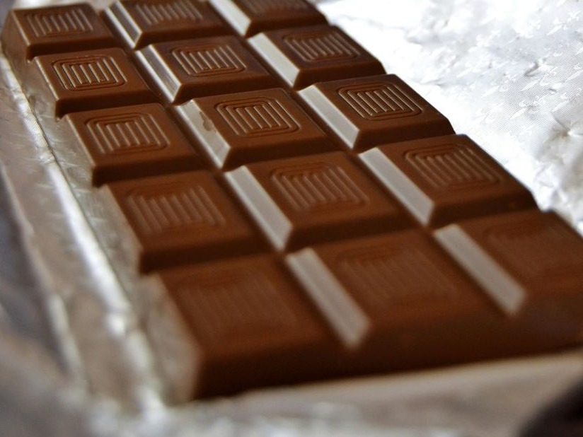 Dazi, c'è chi dice no a Trump: il top del cioccolato svizzero non produrrà mai negli Stati Uniti