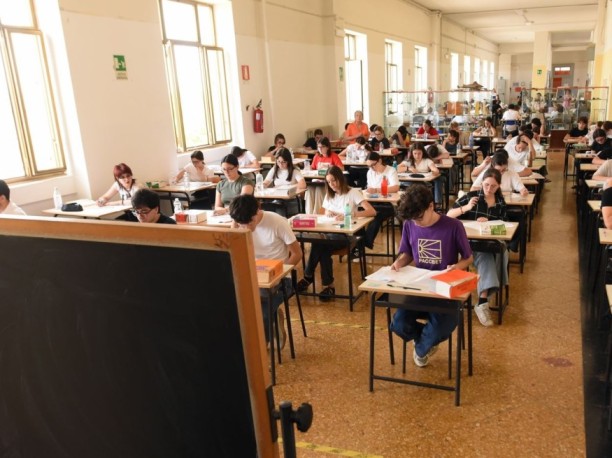 Iscrizioni scolastiche 2026/27: al via le domande per le prime classi, tra novità e strumenti digitali