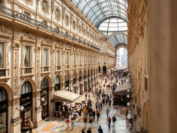 Stangata 2026 sulle famiglie, Federconsumatori e Codacons: rincari stimati in 672 euro l’anno