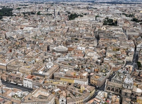 Roma, da domani scatta la zona 30 nel centro storico e sulle arterie principali