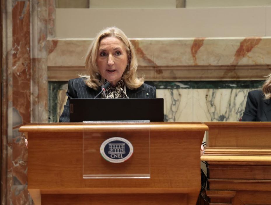 Confindustria Alberghi: presenze in crescita di 10 milioni nel 2025