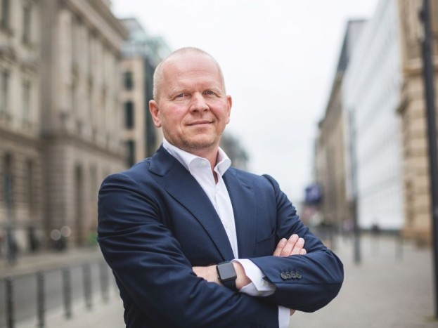 Mastercard chiude il 2025 con ricavi a doppia cifra