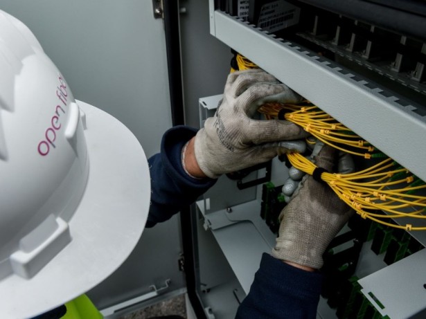 Open Fiber, record italiano: 64 Terabit al secondo su 600 km di fibra ottica
