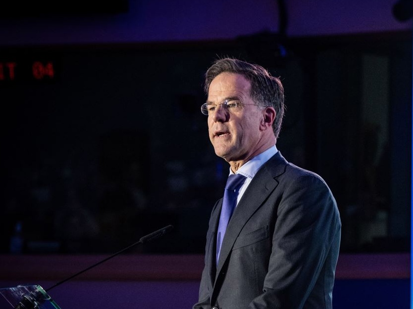 Groenlandia, la Danimarca sconfessa Rutte: Nato non può trattare per conto nostro