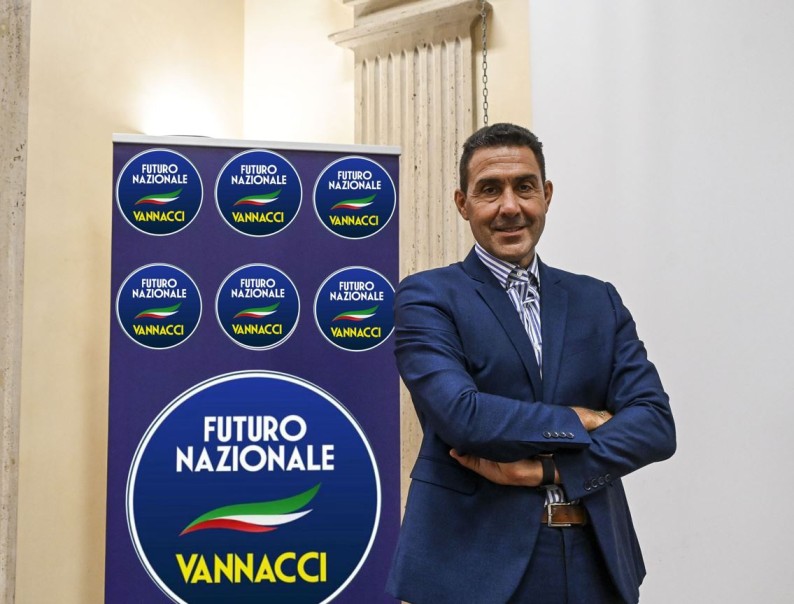 Vannacci, chi era costui? Ora lo Lega lo sa bene